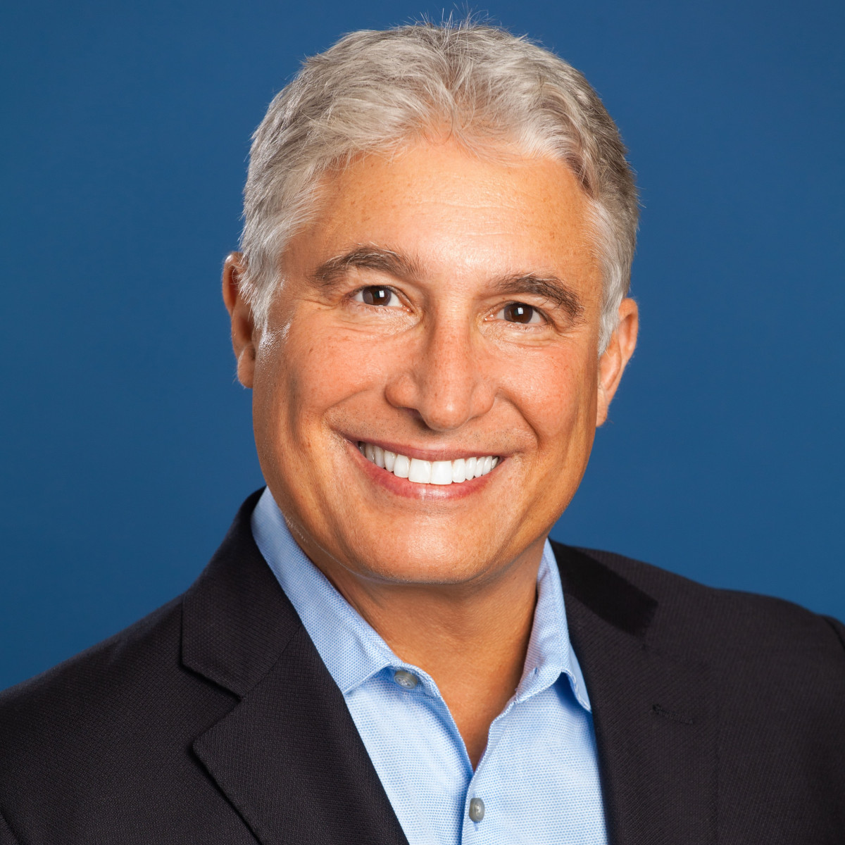 Larry Kosmont headshot